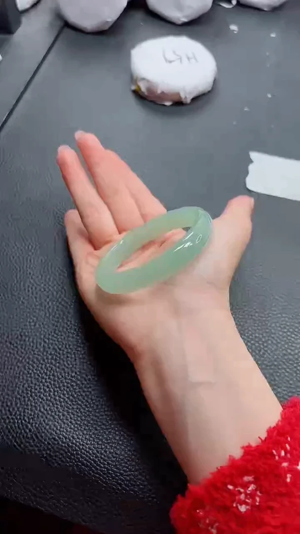 【闪购商品】石英质玉手镯未镶嵌753