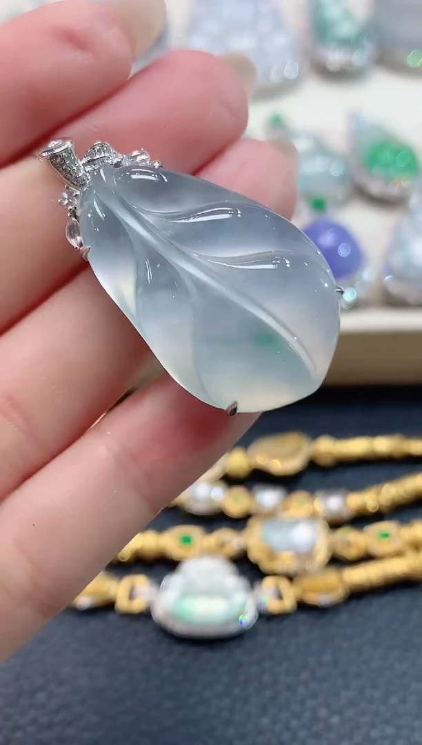 吊坠(不含链)18K金镶嵌翡翠C25翡翠