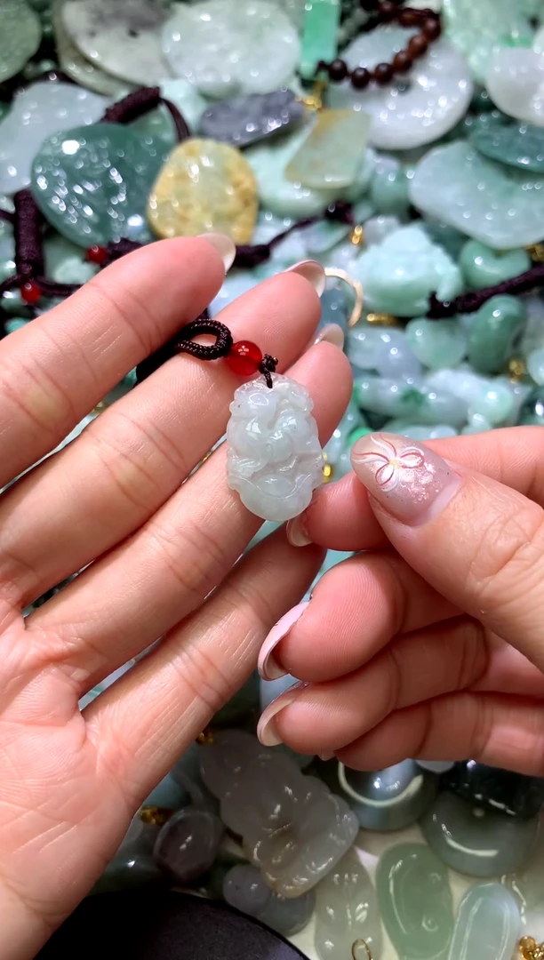 吊坠(不含链)未镶嵌翡翠1