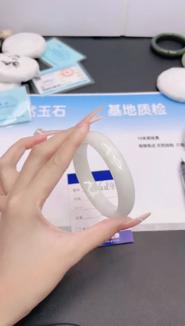 和田玉手镯未镶嵌27G194-64