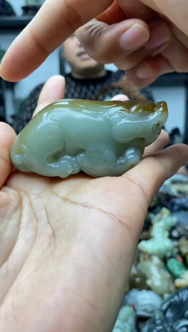 未镶嵌和田玉把件1