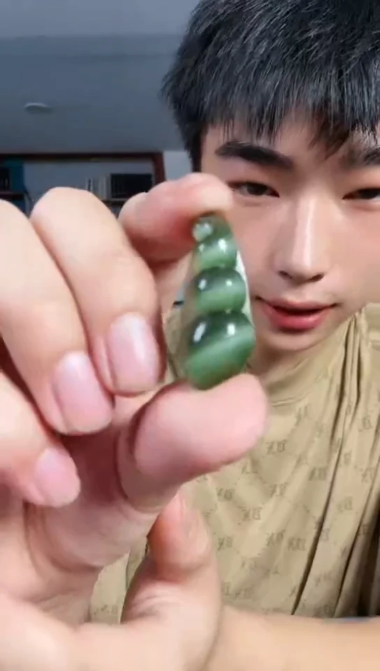和田玉未镶嵌吊坠(不含链)猫眼豆角