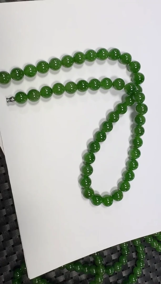 项链未镶嵌和田玉（碧玉）10m项链辣阳绿红皮料