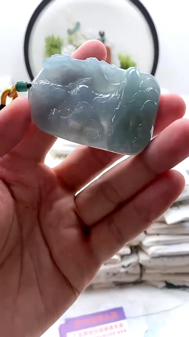 颈饰未镶嵌翡翠虚空藏