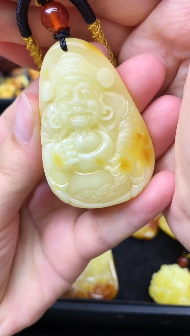 未镶嵌琥珀珠宝奇石77