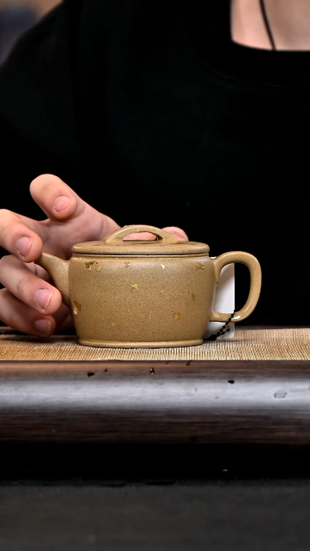 【闪购商品】紫砂茶壶2281 汉瓦洒金 共生段