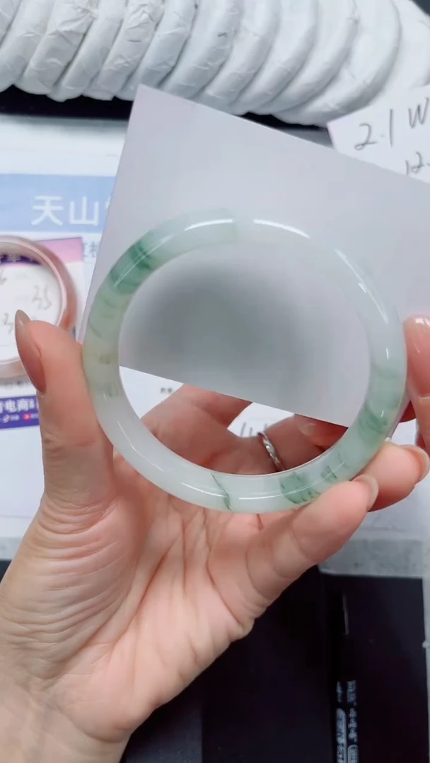 未镶嵌手镯石英质玉277-62.6