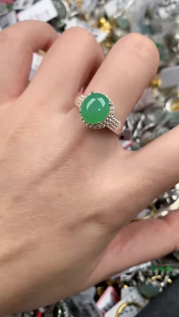 未镶嵌戒指翡翠999           2