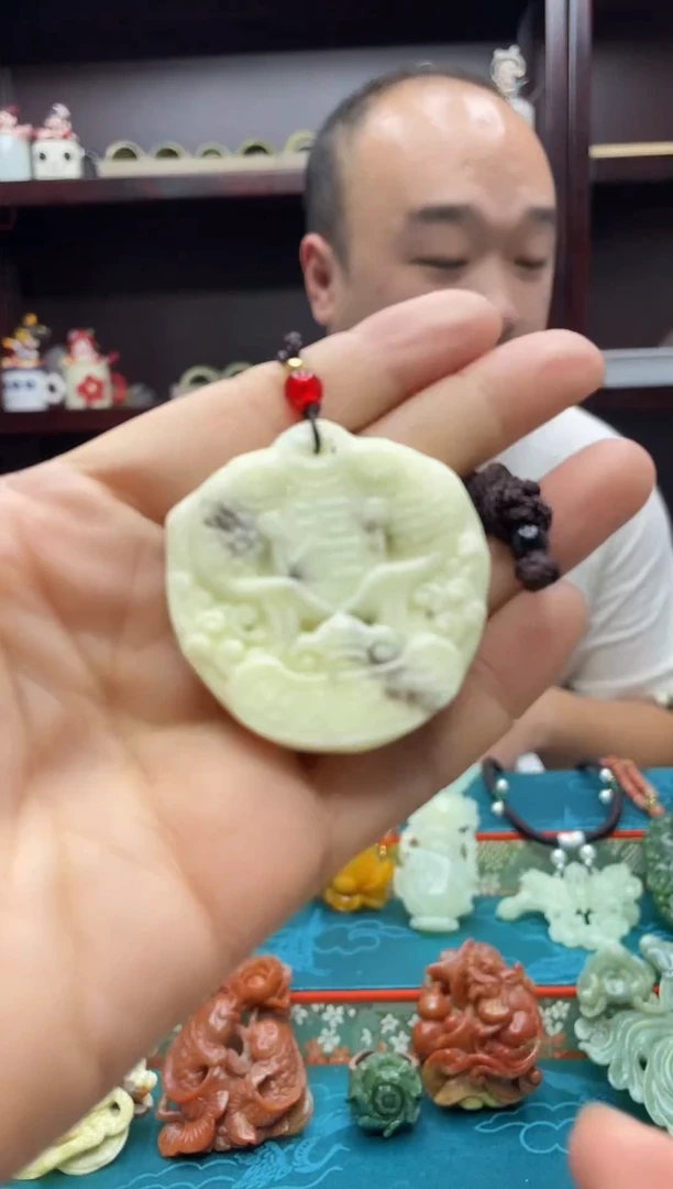 未镶嵌岫玉吊坠多样性发*货拍一发一