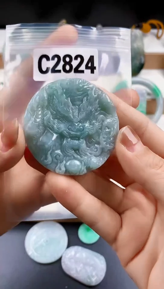 颈饰未镶嵌翡翠天然翡翠吊坠挂件
