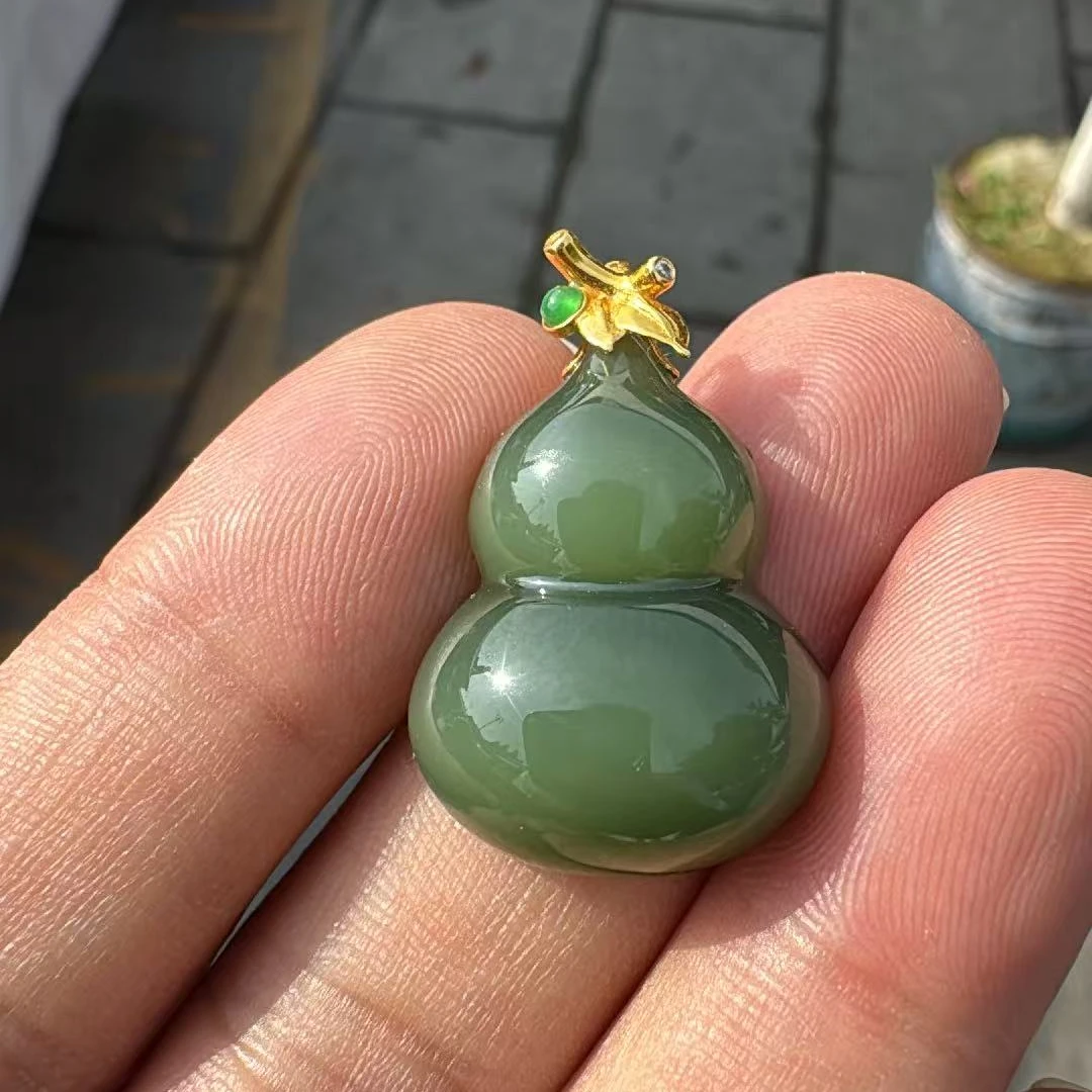 和田玉18k金镶嵌葫芦吊坠 5.23小王子