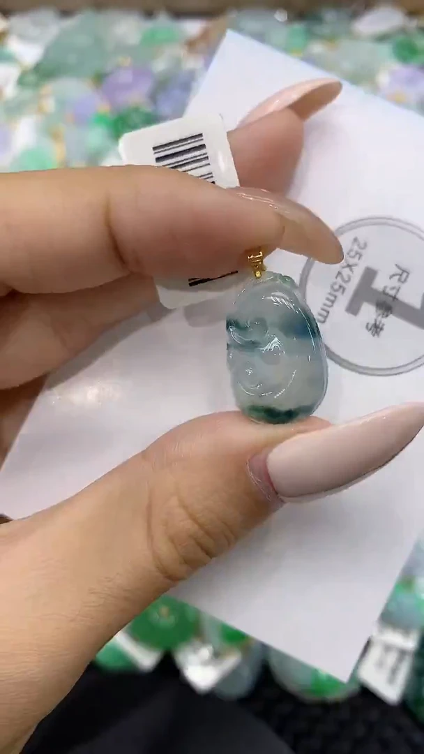 颈饰18K金镶嵌翡翠111111111111