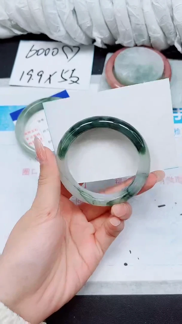 【闪购商品】石英质玉手镯未镶嵌A30-55/56