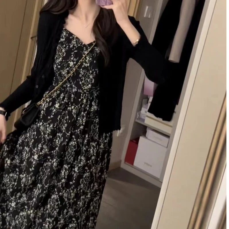 2025韩系甜美风吊带碎花连衣裙女春秋季新款高级感慵懒百搭长裙