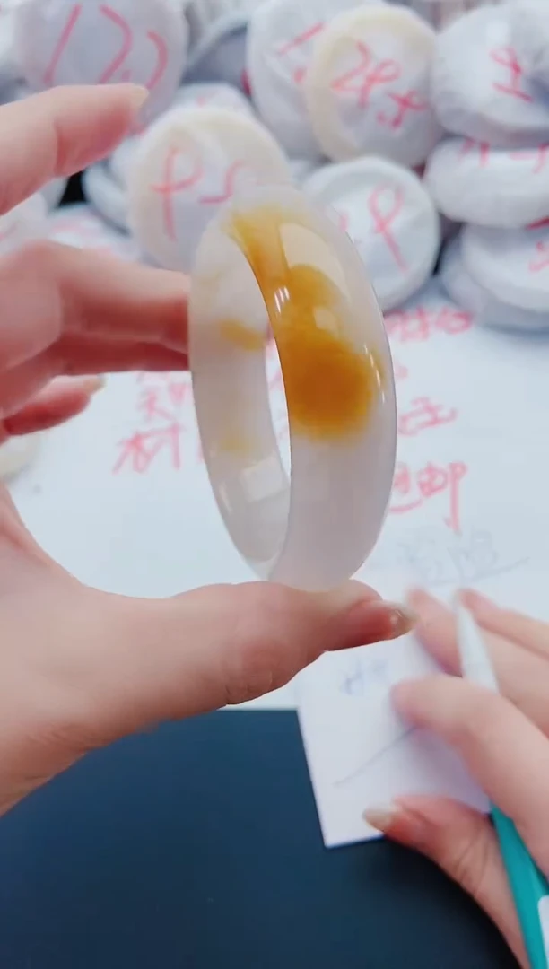 未镶嵌手镯石英质玉K6-58-59