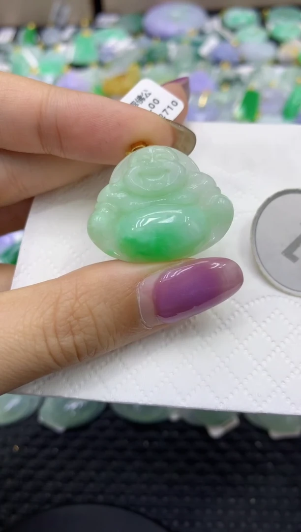 颈饰18K金镶嵌翡翠天然缅甸翡翠A货