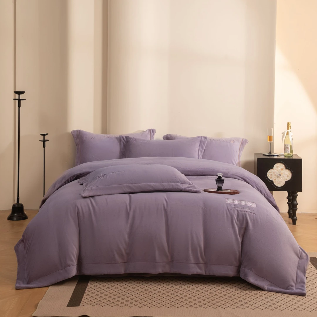 新款轻奢简约高克重加厚蚕丝绒四件套