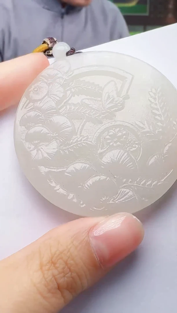 定制和田玉玉见匠心甄选天然和田玉（拍一发一）