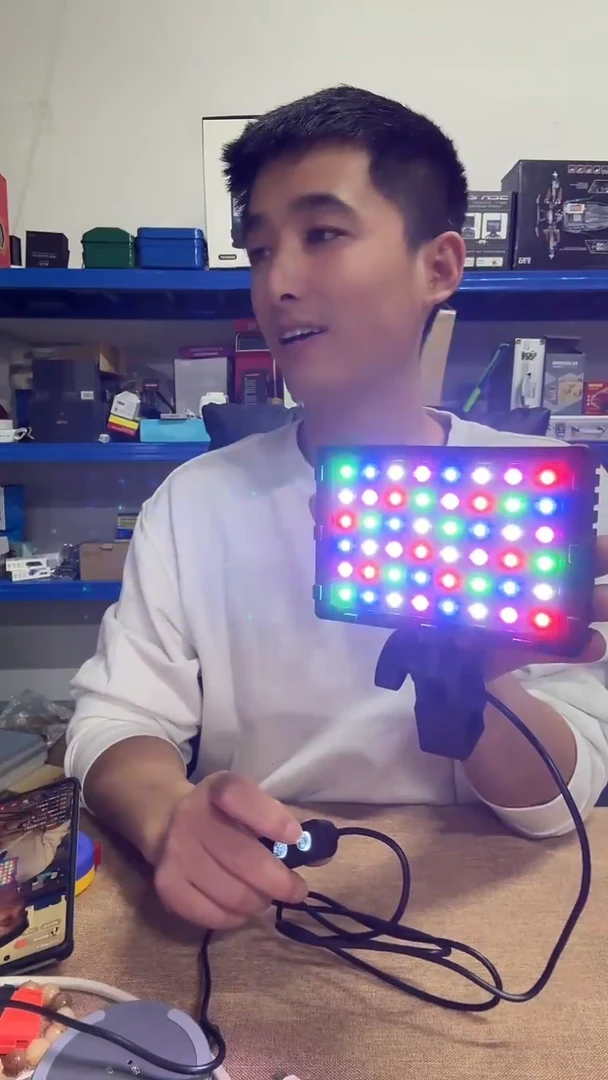 usb千种红灯光...