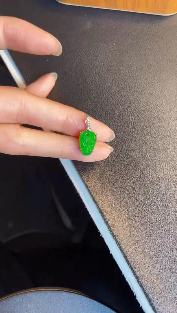 吊坠(不含链)银S925镶嵌翡翠1