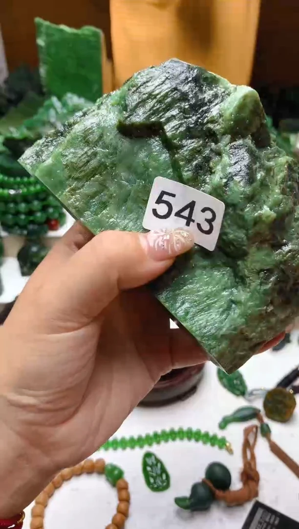 未镶嵌和田玉（碧玉）珠宝半成品1