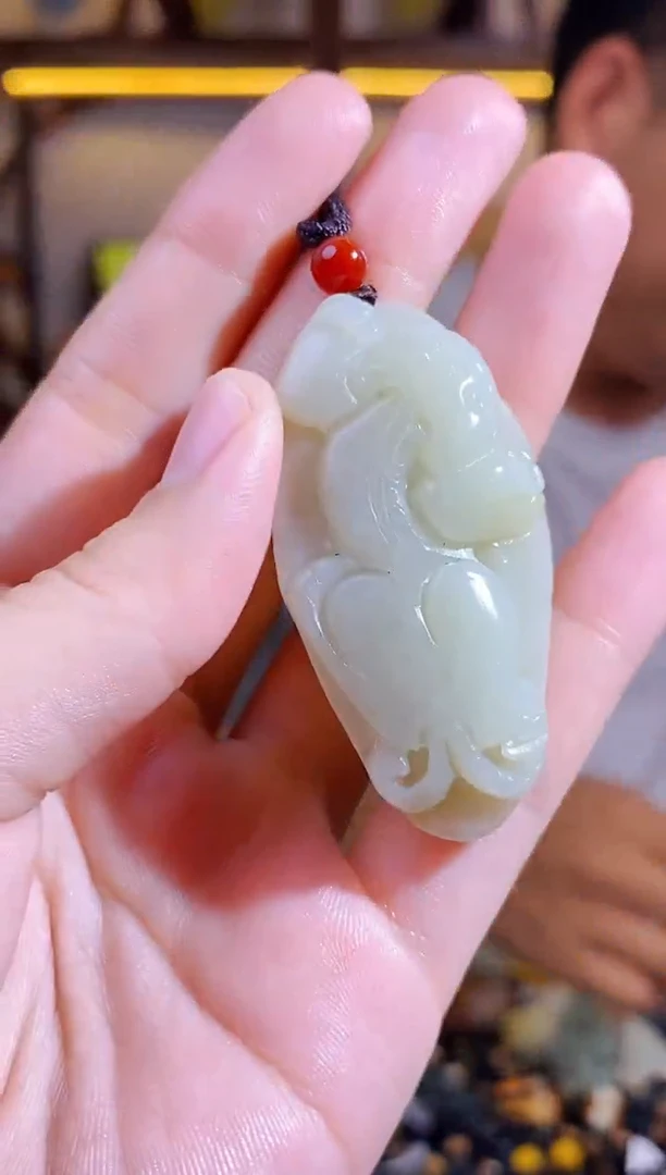 和田玉未镶嵌颈饰1