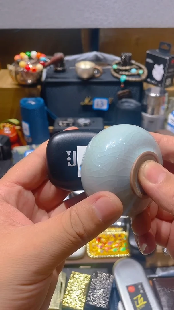 瓷片闪购商品 如图所示