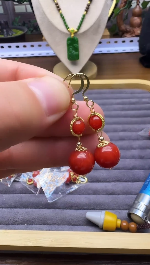 14K金镶嵌翡翠耳饰E184