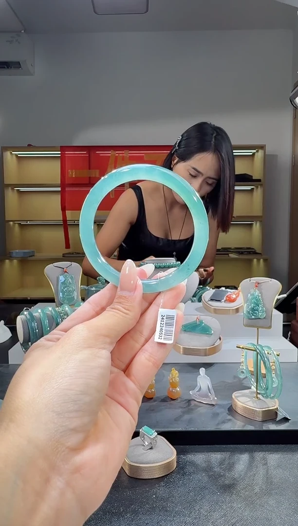 未镶嵌手镯翡翠59圈