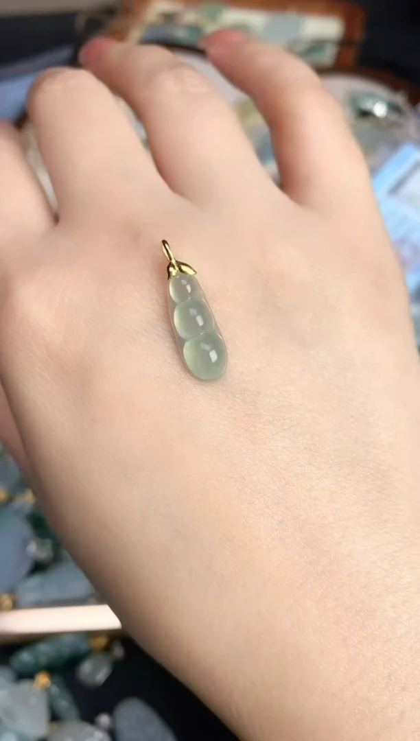 颈饰18K金镶嵌翡翠25112003