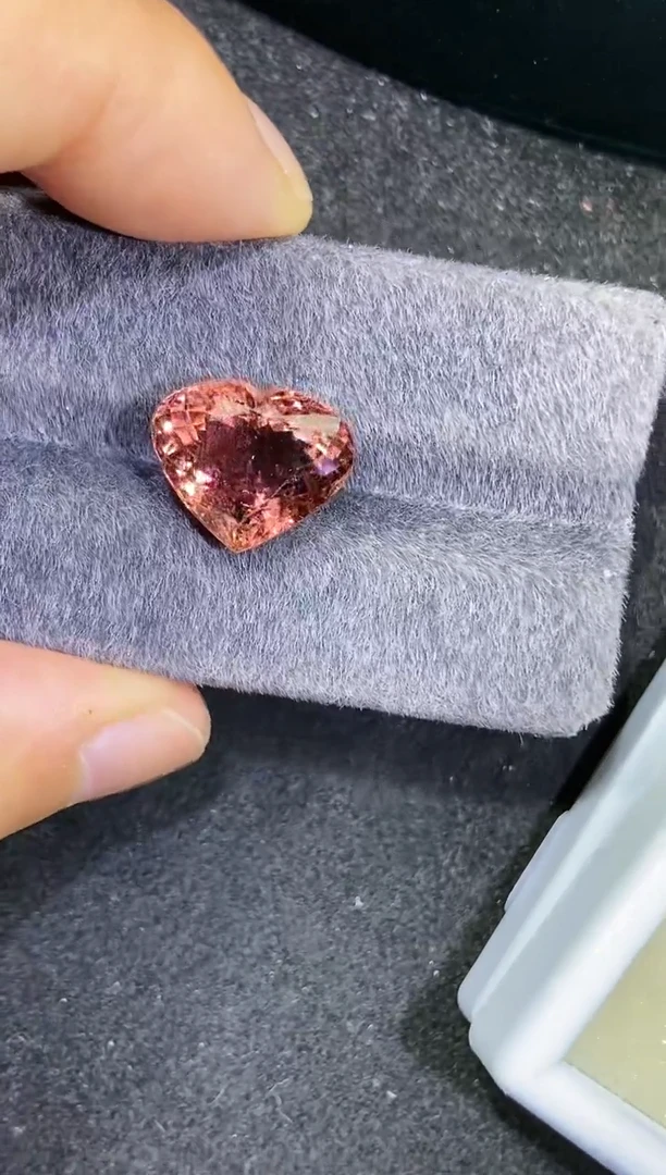 【闪购商品】定制碧玺定制未镶嵌8.3克拉天然卢比来