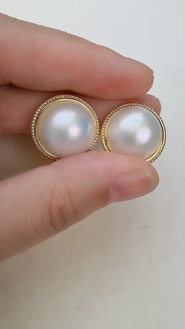 耳饰拼合珍珠（马贝珠）未镶嵌麻花金色
