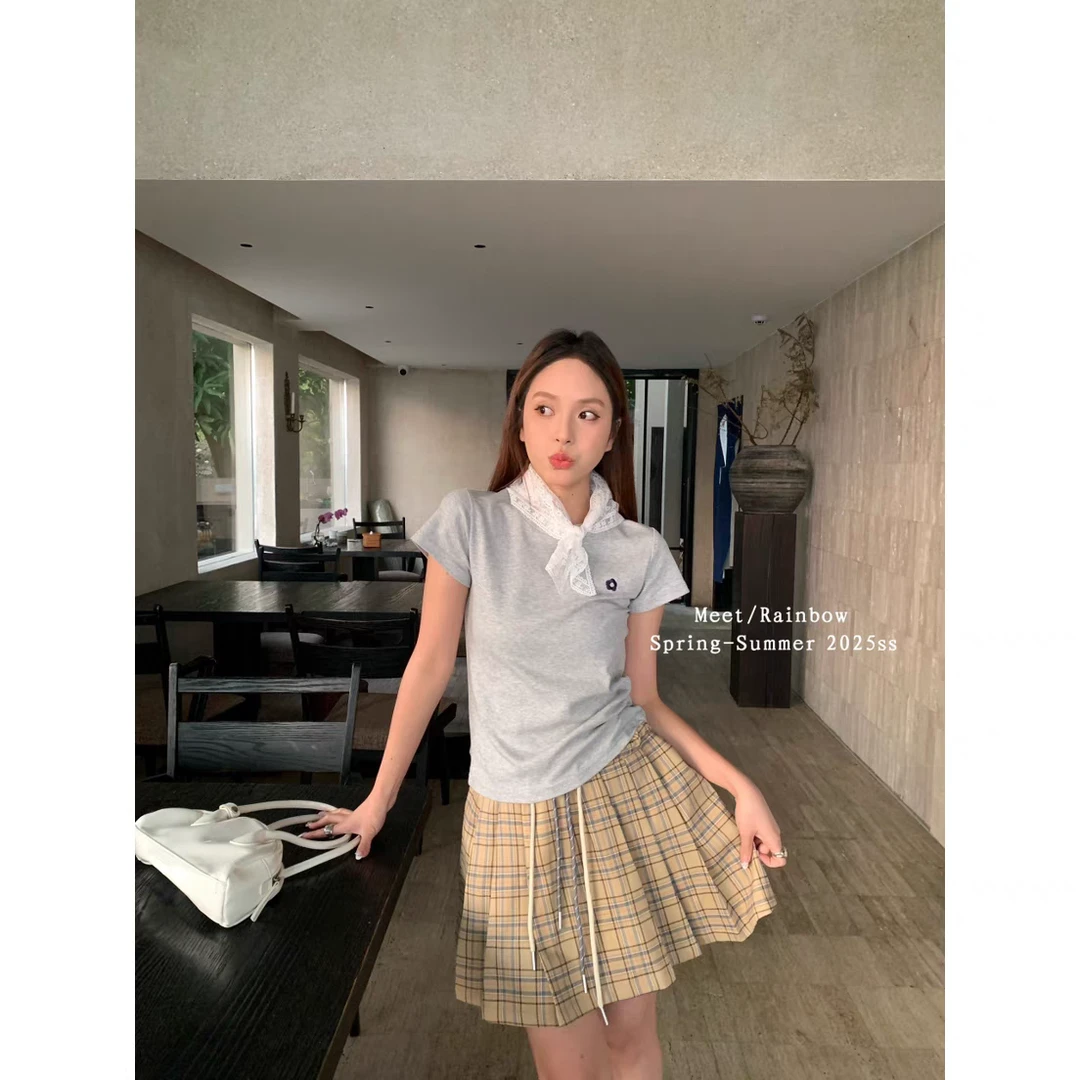R 181672# 极简永远百搭不过时的一款 短袖T恤(配丝巾)