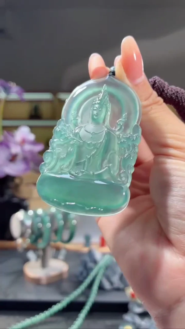 吊坠(不含链)未镶嵌翡翠观音（多样性发其一）