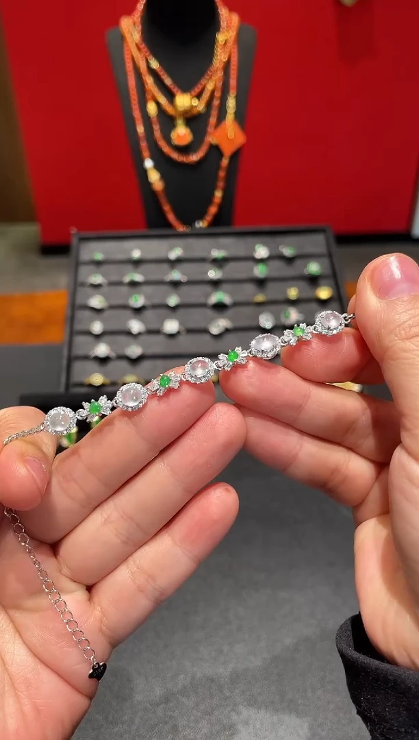 颈饰银S925镶嵌翡翠手链