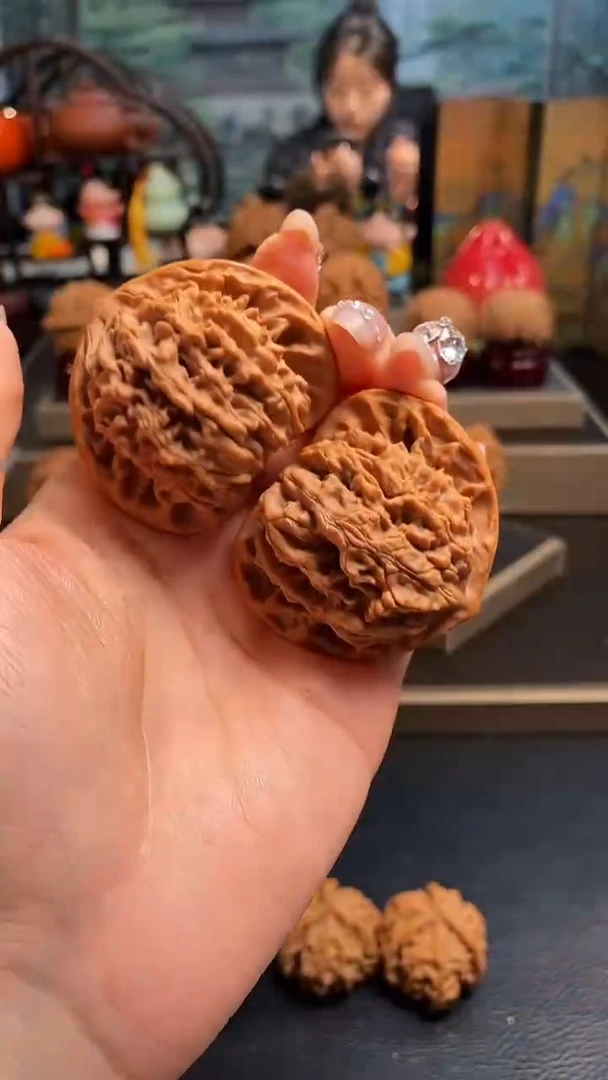 【闪购商品】文玩核桃吊坠K307蟠龙纹46