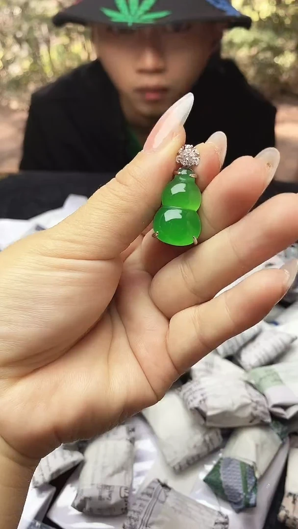 满色吊坠 所见即所得！！！