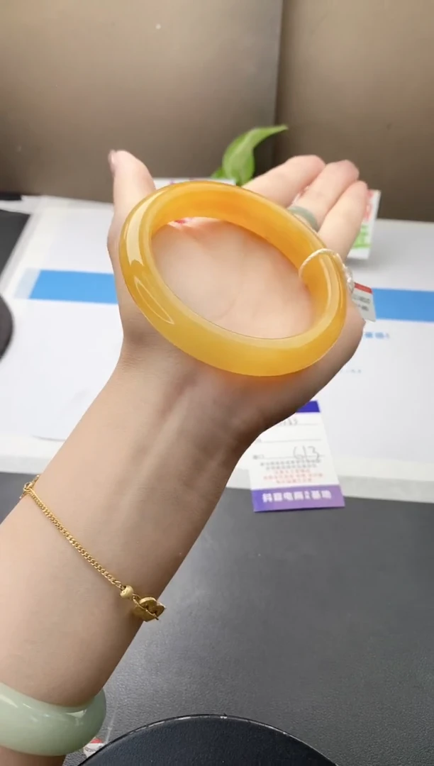 未镶嵌手镯石英质玉j163-HA多样性发货61+