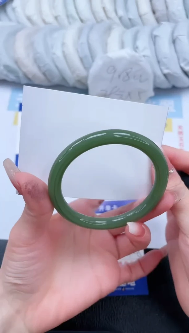 【闪购商品】石英质玉手镯未镶嵌T245-54.8