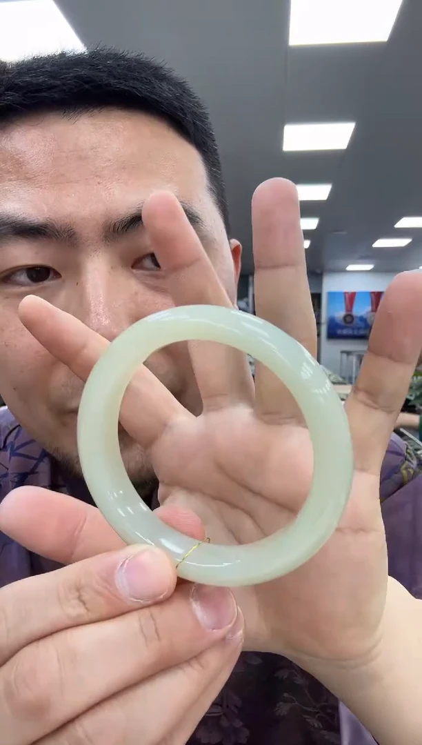 【闪购商品】和田玉手镯未镶嵌57-58  148