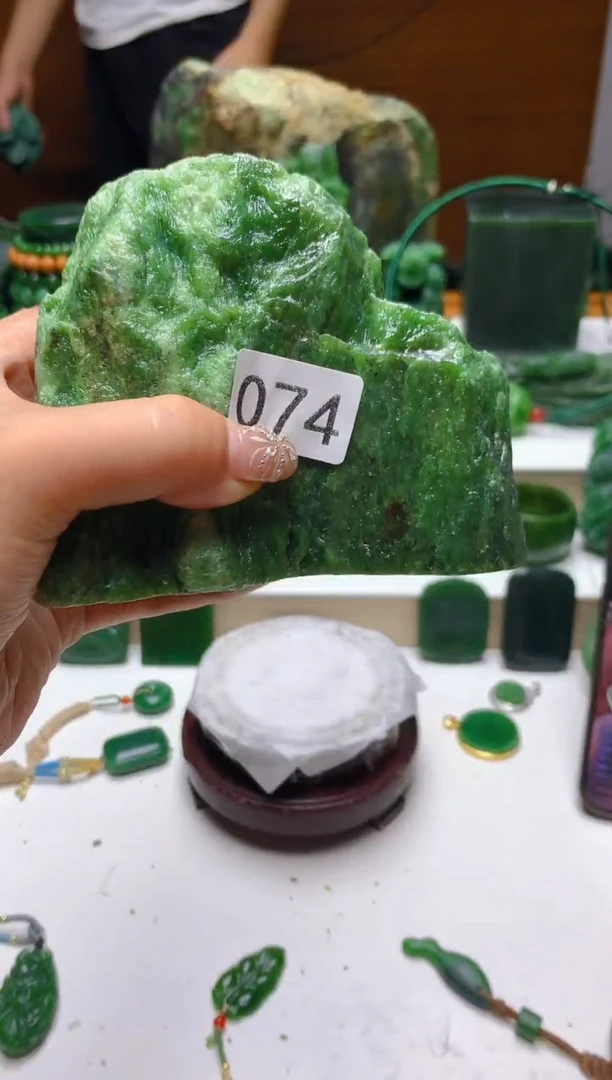 未镶嵌和田玉(碧玉)珠宝半成品1
