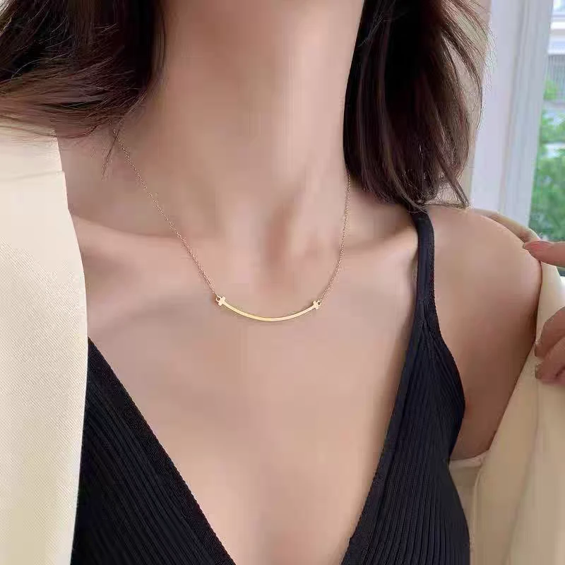 钛钢项链 微笑项链女ins简约锁骨链轻奢新款时尚气质百搭极简