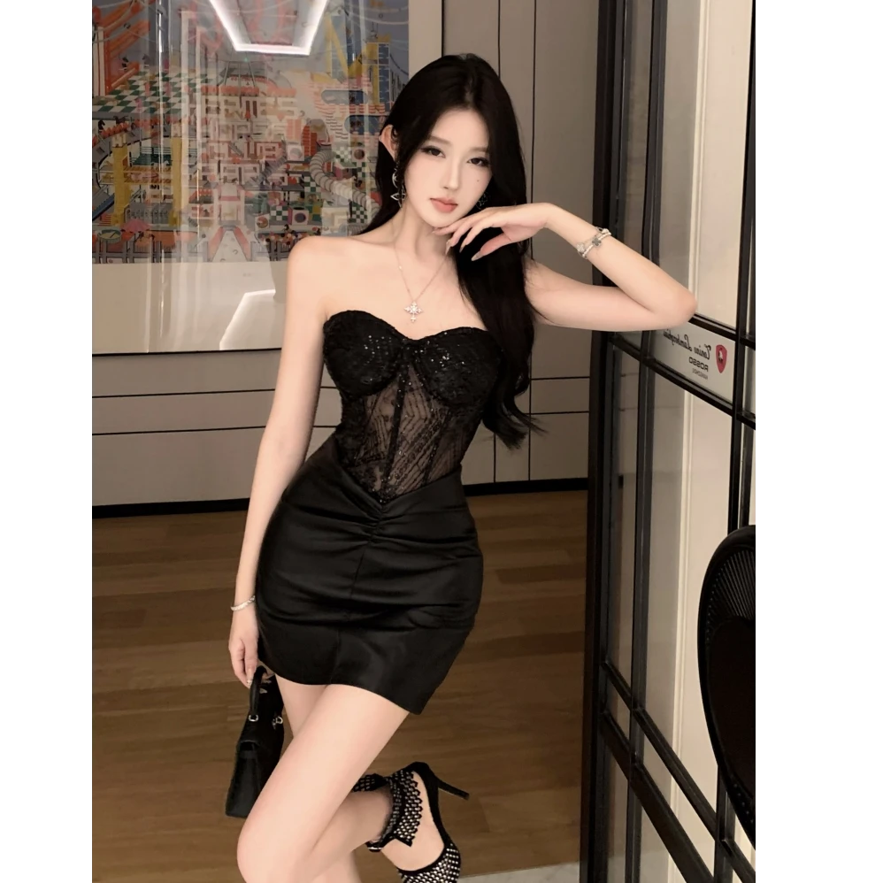 2025秋季新款设计感辣妹蕾丝拼接修身显瘦抹胸连衣裙修身包臀短裙