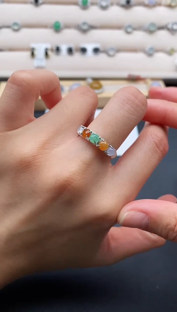 银S925镶嵌戒指翡翠666666+5