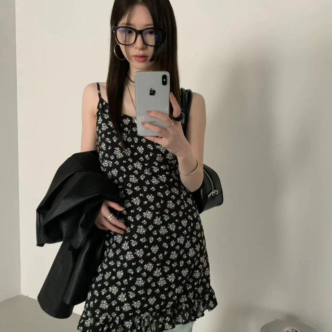 66066夏花游记/氛围感拉满碎花吊带裙