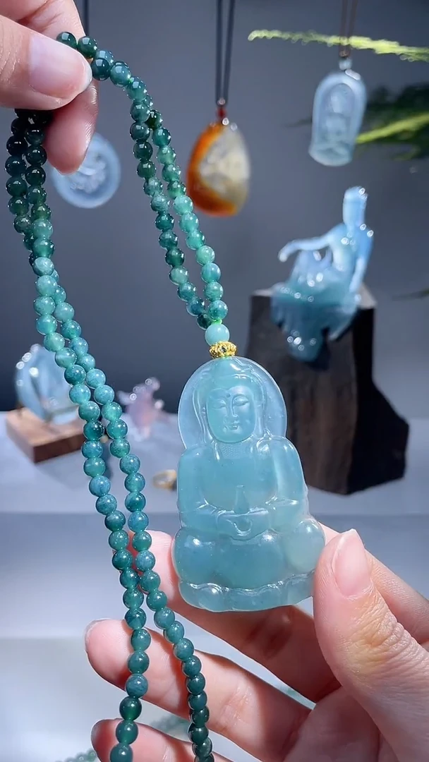 颈饰未镶嵌翡翠观音