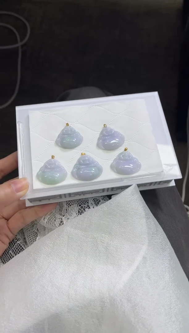 颈饰18K金镶嵌翡翠V276 /多样性发一件/配绳子