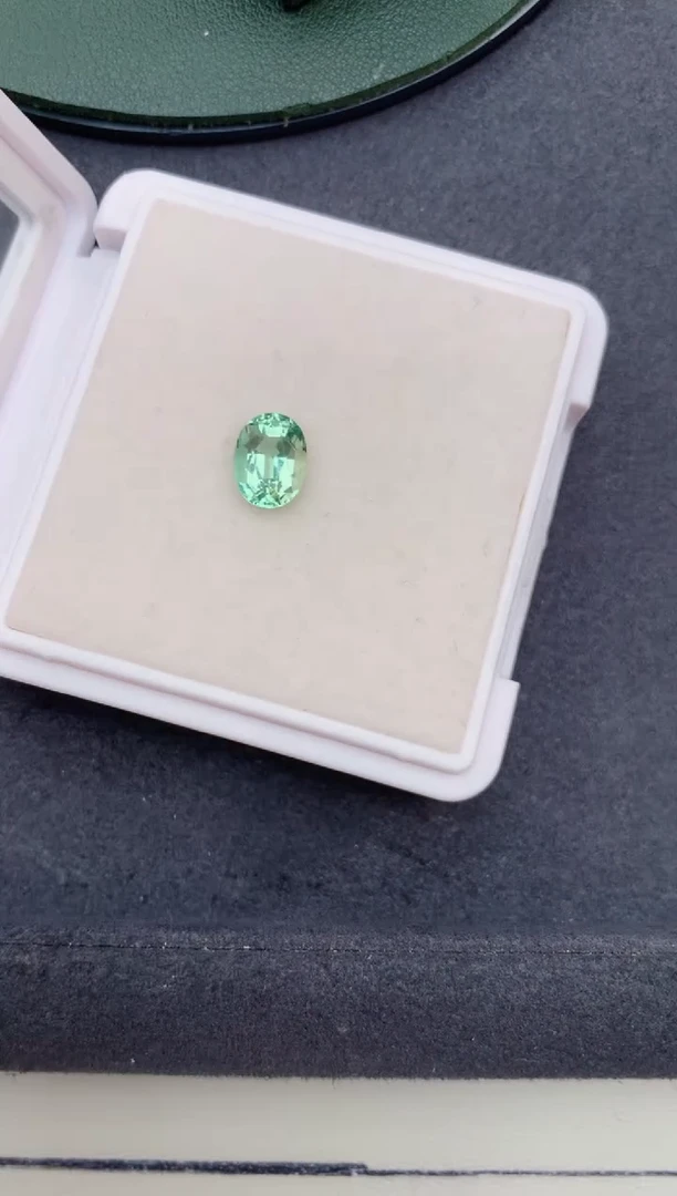 裸石未镶嵌碧玺2.3ct绿碧玺  BE