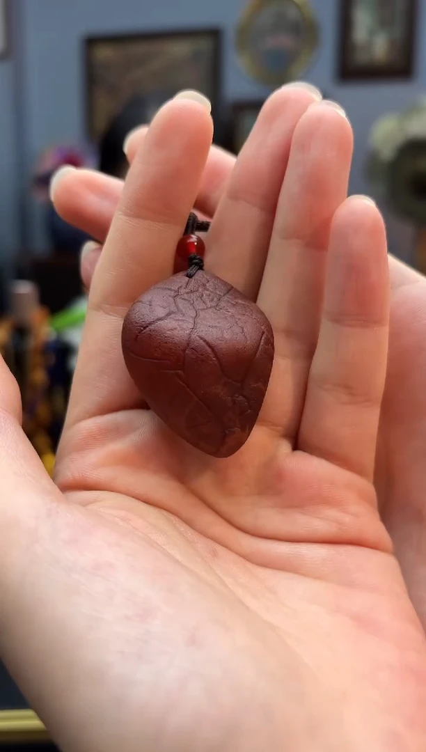 琥珀颈饰未镶嵌吊坠