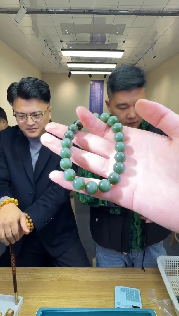 未镶嵌手链和田玉多样性发一件 065